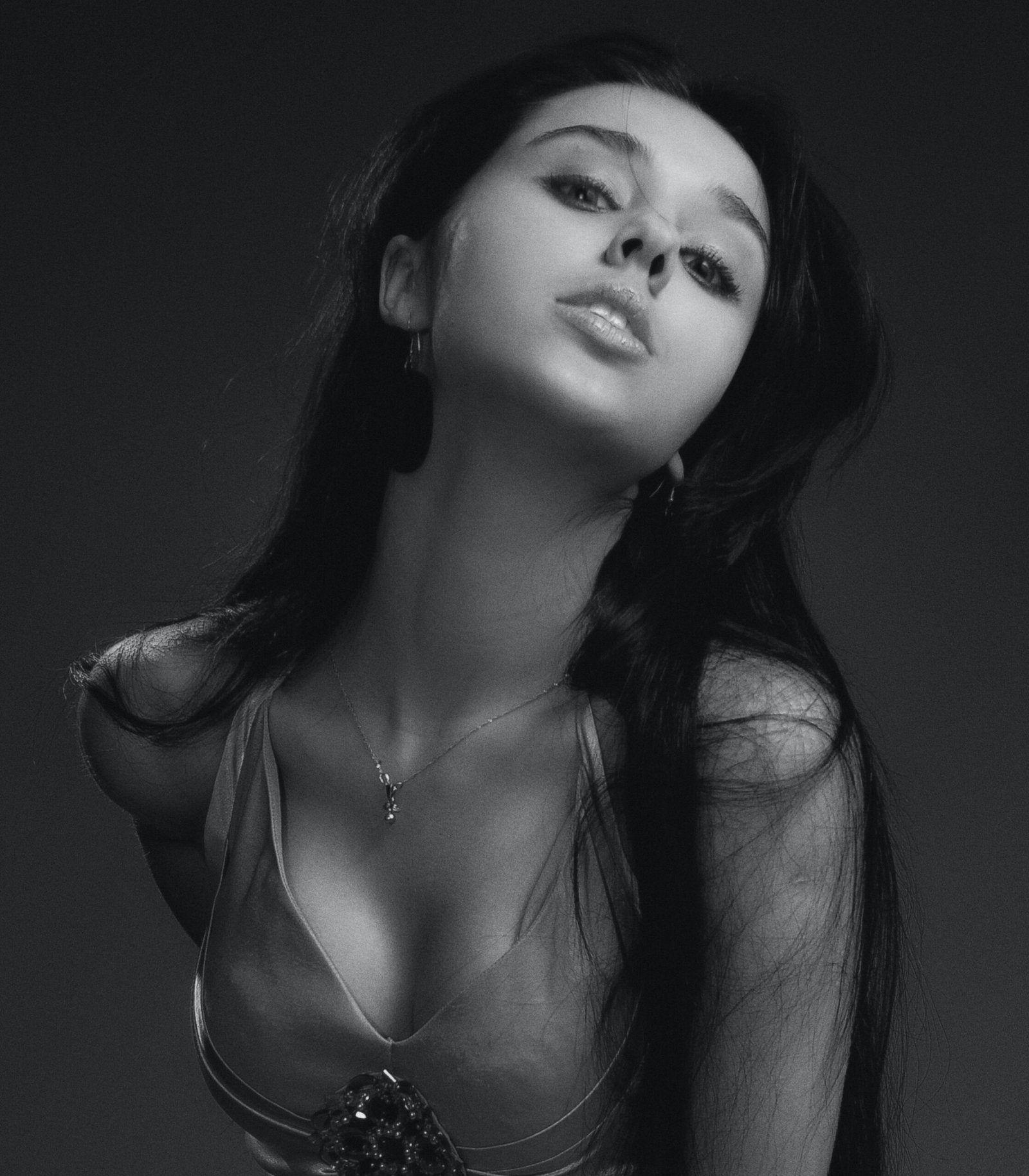 BEWARE of dating site scams! Like AmoLatina.com, AsianBeauties, Anastasia