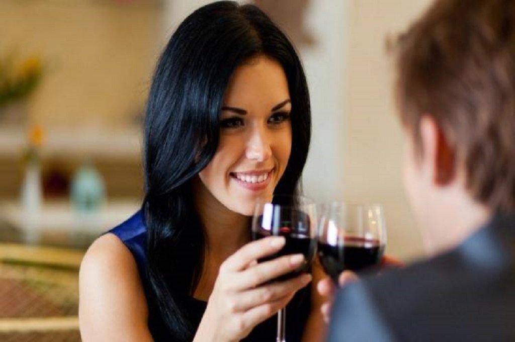 Empowering Connections: Dynamics of a Social Media Girls Forum